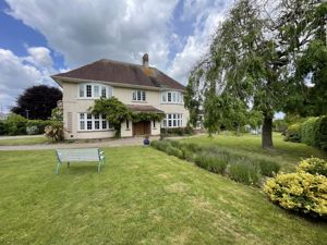 Photo 33- click for photo gallery